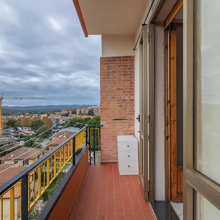 Appartement Guesthost - Comfy Flat Steps Away From Station