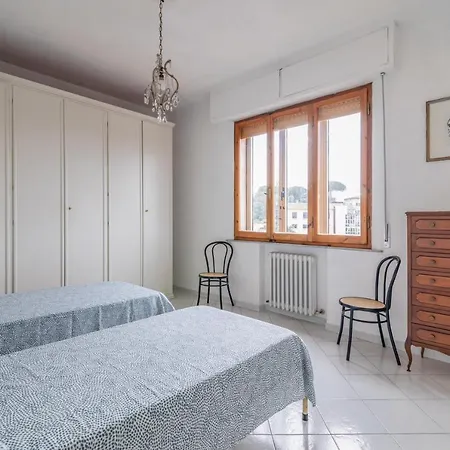 아파트 Guesthost - Comfy Flat Steps Away From Station